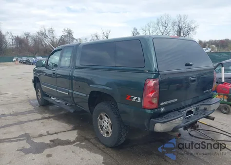 2003 Chevrolet Silverado 1500 Ls z USA, uszkodzony, nr VIN 1GCEK19T63E268870
